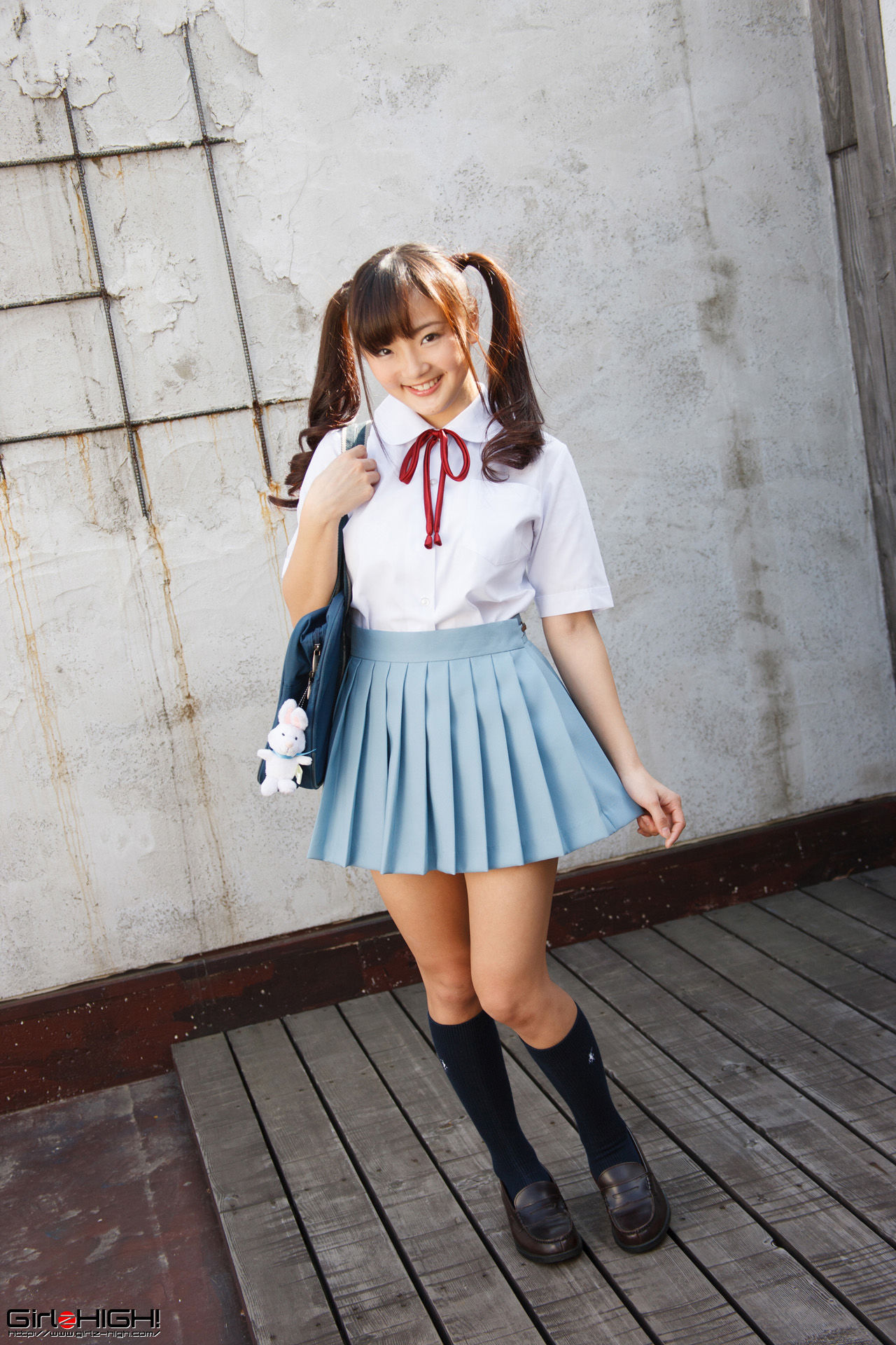 [Girlz-High] Niina Aizawa 愛沢新菜 #g028 Gravure Gallery 3.1_第1张