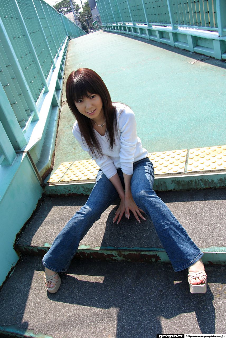 藤森くらら/英里奈 [Graphis] First Gravure 初脱ぎ娘_第2张