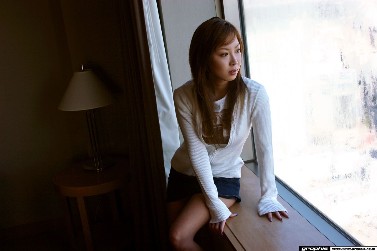 [Graphis] First Gravure 初脱ぎ娘 日向ゆず葉/日向柚子叶_第1张