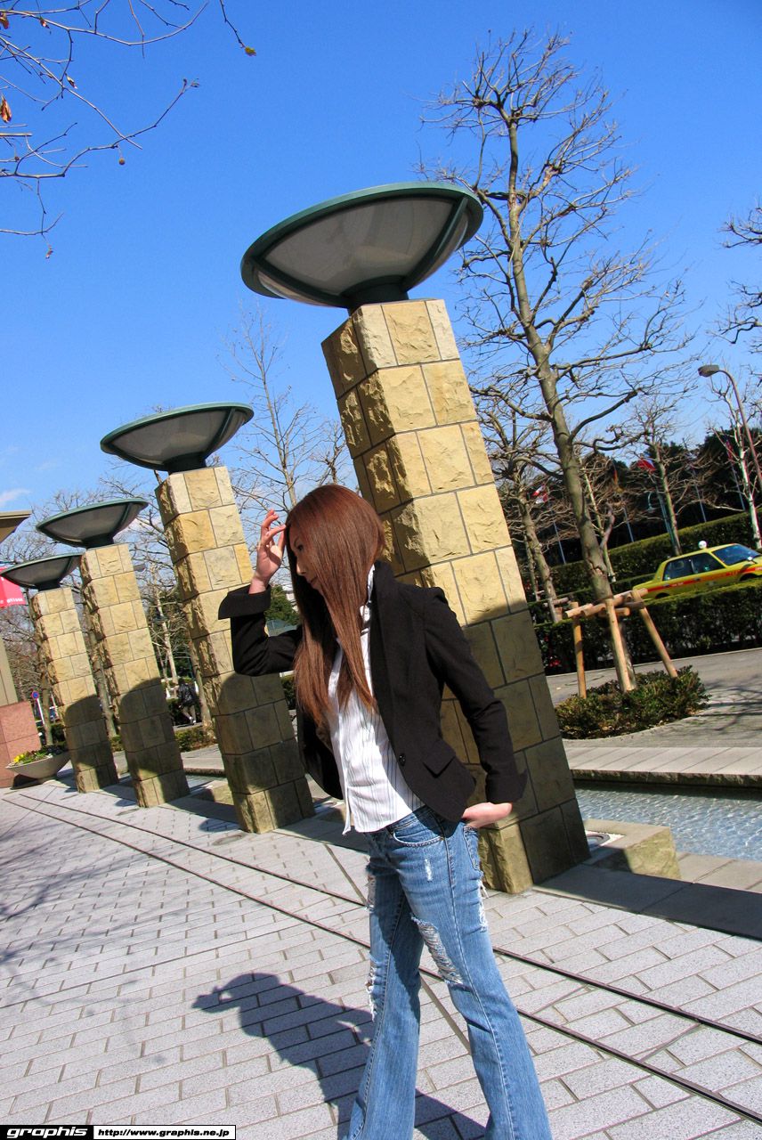 [Graphis] First Gravure 初脱ぎ娘 Seira Misaki 三咲せいら_第1张