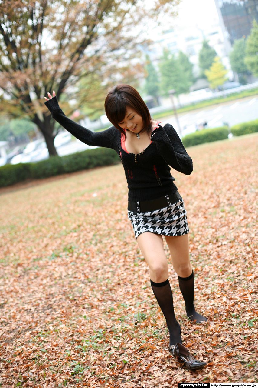 Hikaru Hayami 速水ひかる(速水光) [Graphis] First Gravure 初脱ぎ娘_第2张