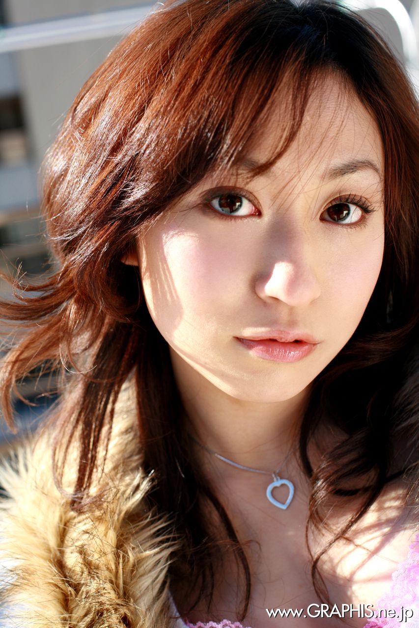 Momo Yoshizawa 吉沢もも [Graphis] First Gravure 初脱ぎ娘_第3张