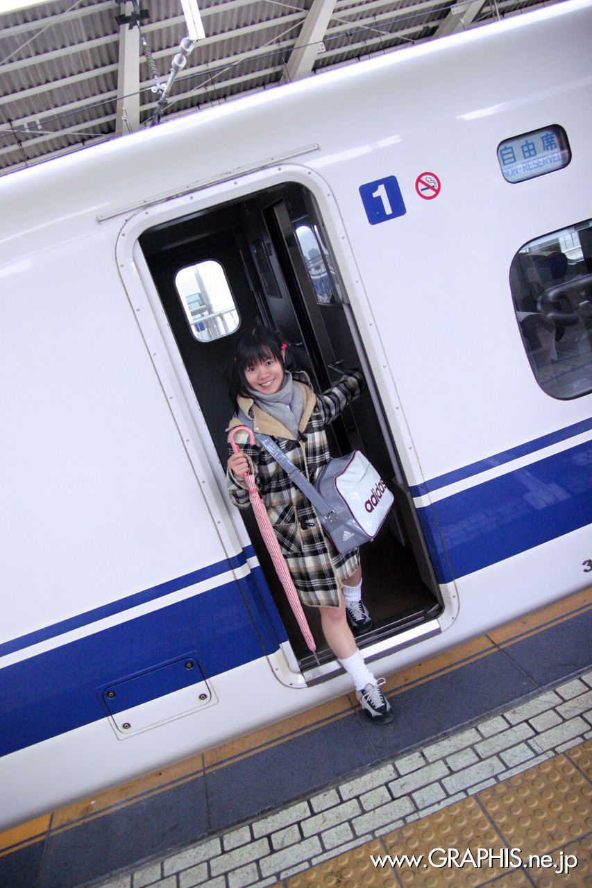 Yaya Ogata 绪方やや 《Innocent World》 [Graphis] Gals_第1张