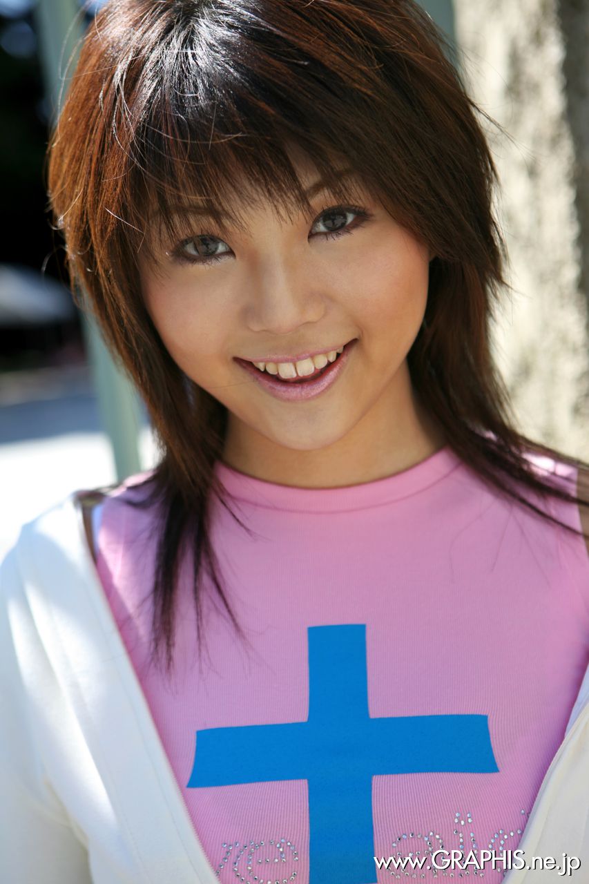 [Graphis] First Gravure 初脱ぎ娘 春咲あずみ/春咲梓美_第1张