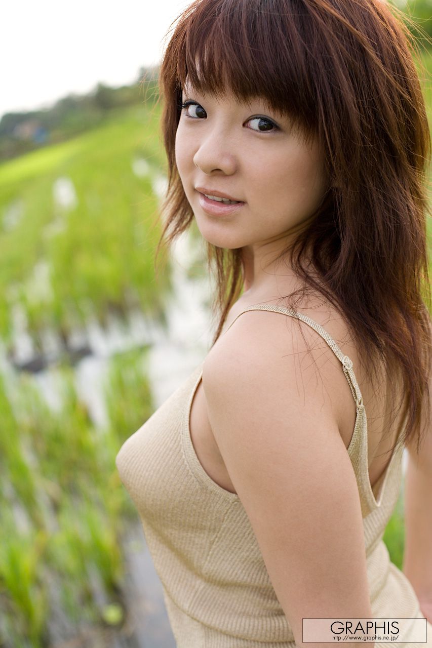 Minori Hatsune 初音みのり [Graphis] First Gravure 初脱ぎ娘_第2张