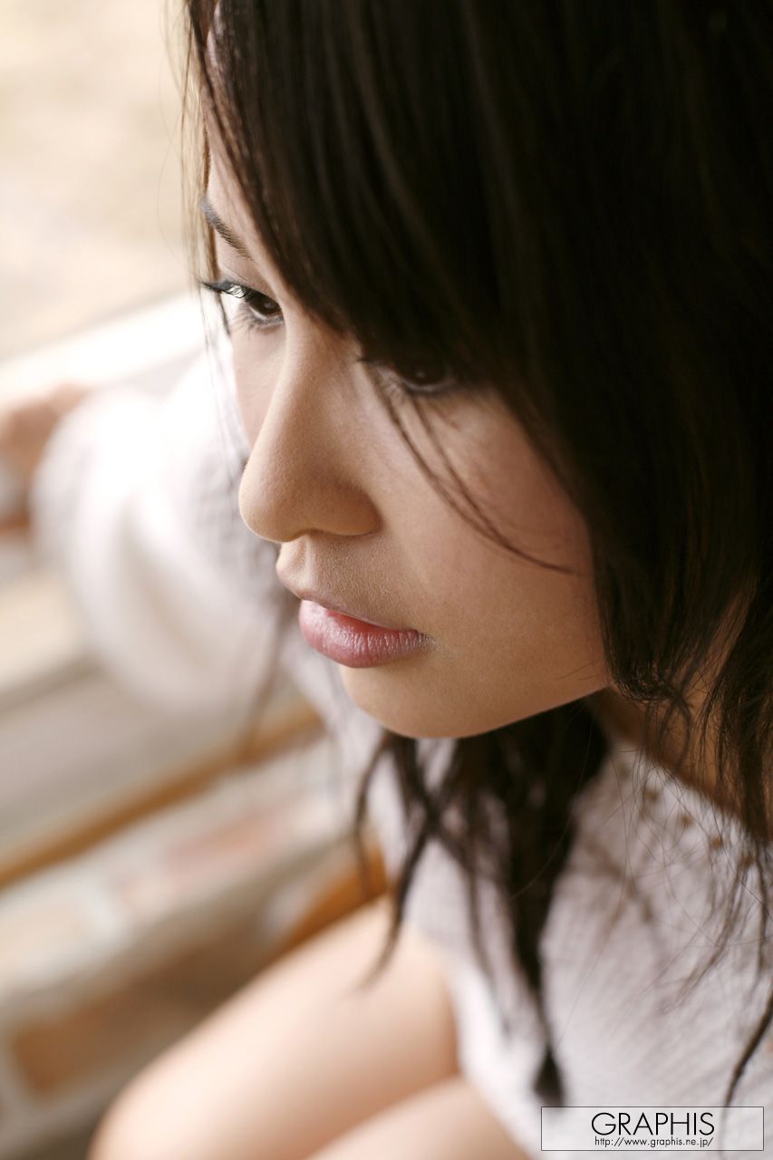 Nurie Mika 美花ぬりぇ [Graphis] First Gravure 初脱ぎ娘_第4张