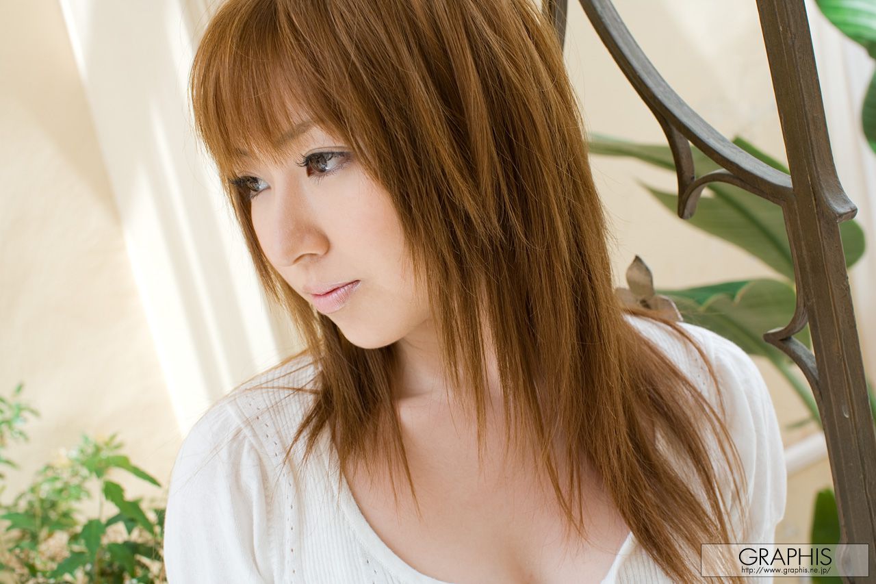 中居みゆ/中居美优 [Graphis] First Gravure 初脱ぎ娘_第2张