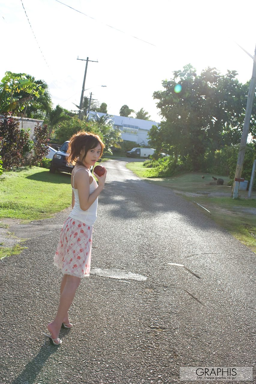 吉原ミィナ/吉原美那 [Graphis] First Gravure 初脱ぎ娘_第1张