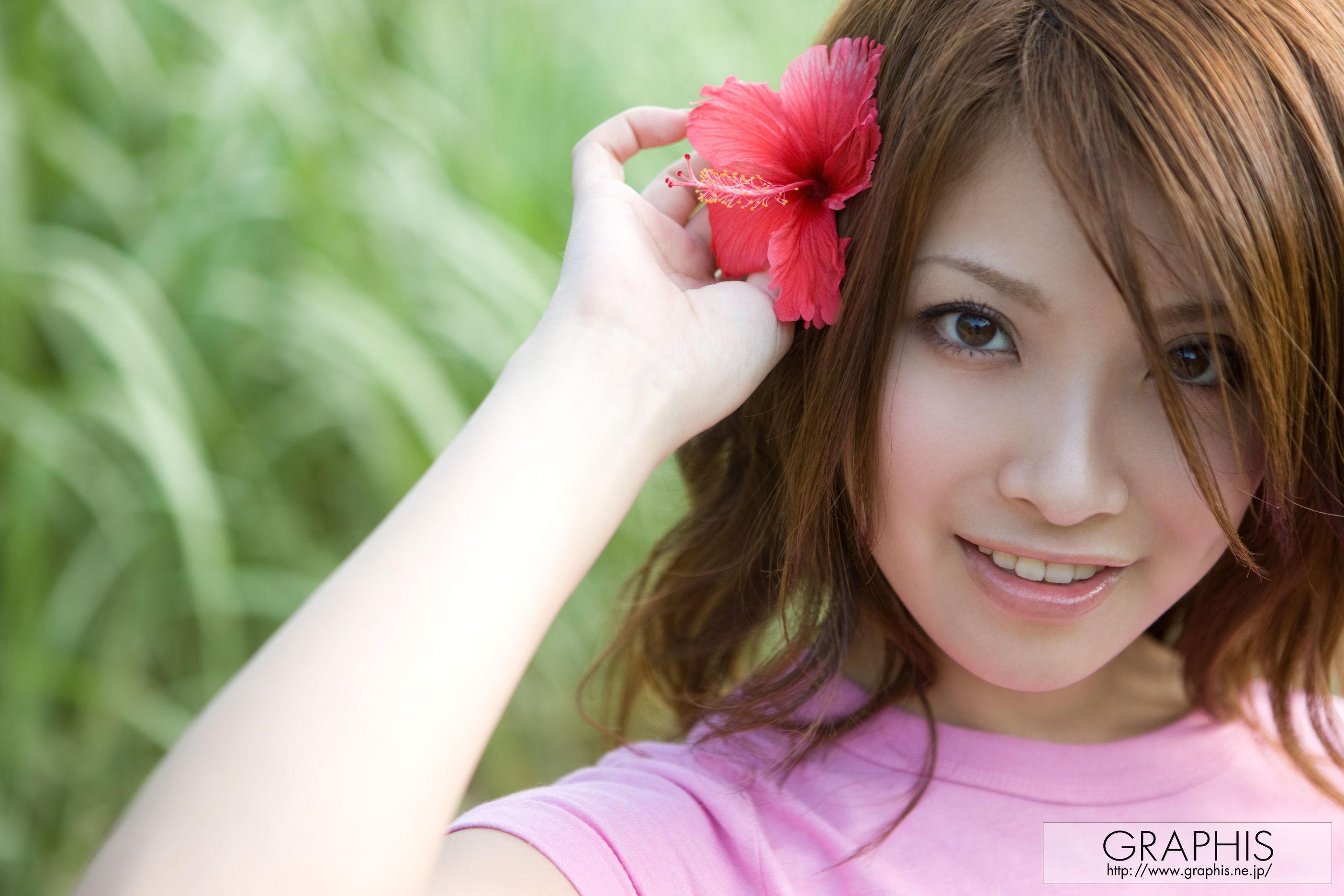 雨音レイラ《Raindrops》 [Graphis] Special Contents_第1张