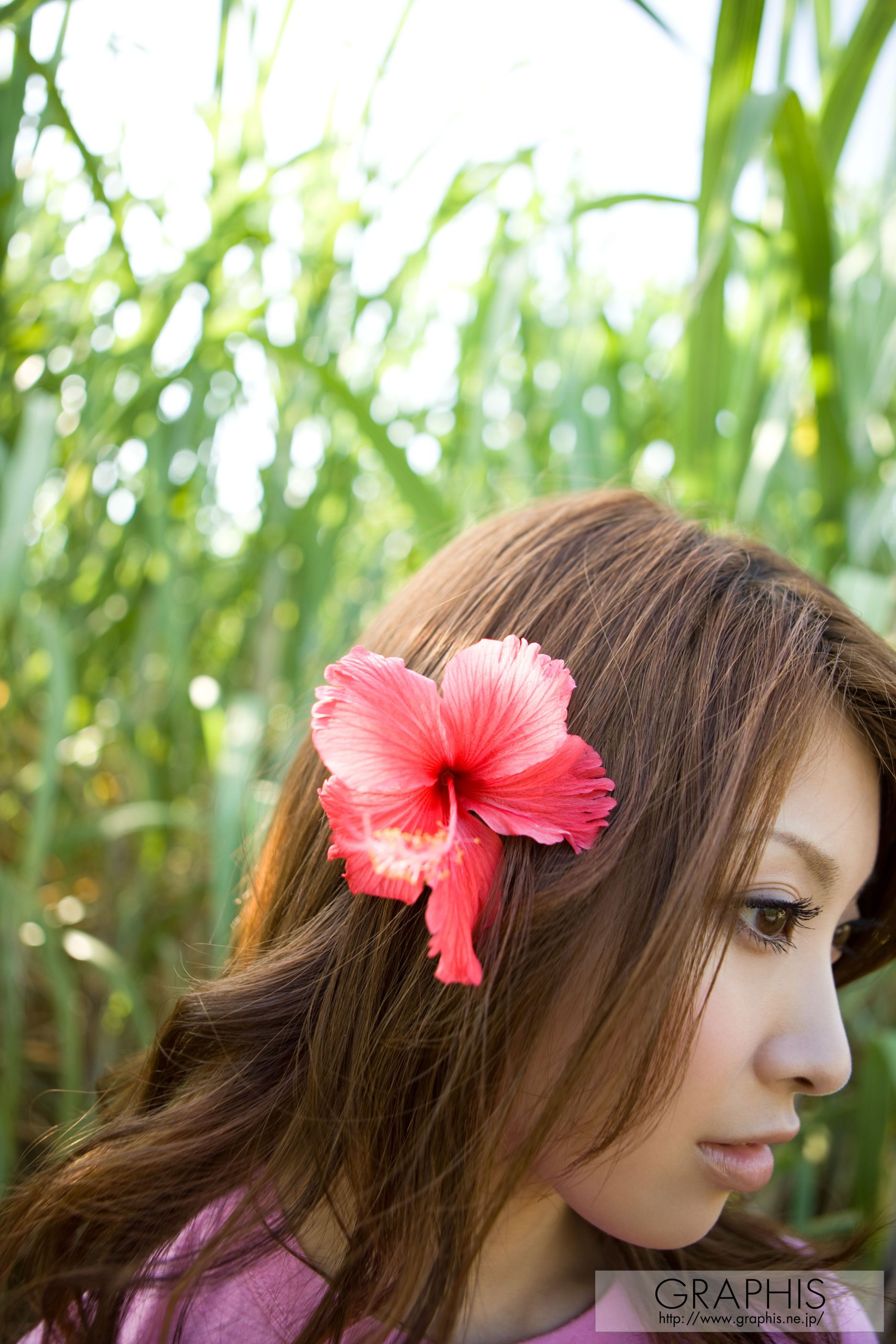 雨音レイラ《Raindrops》 [Graphis] Special Contents_第3张