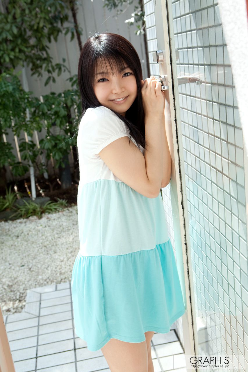 葵ちひろ/葵千寻 [Graphis] First Gravure 初脱ぎ娘_第1张