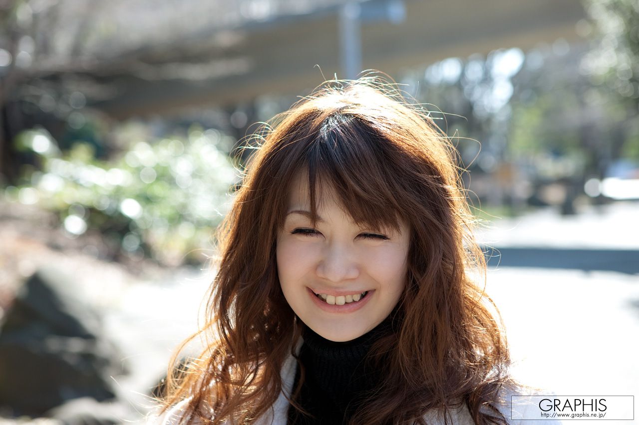 Erika Kirihara 桐原エリカ [Graphis] First Gravure 初脱ぎ娘_第2张