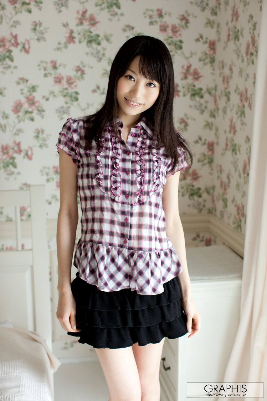 三上あいり/三上爱里 [Graphis] First Gravure 初脱ぎ娘_第1张