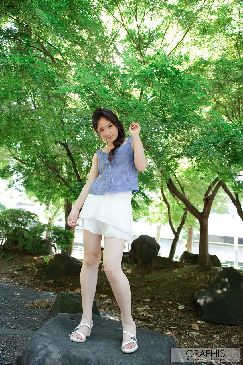 Midori Mizuno 水野碧 [Graphis] First Gravure 初脱ぎ娘_第2张