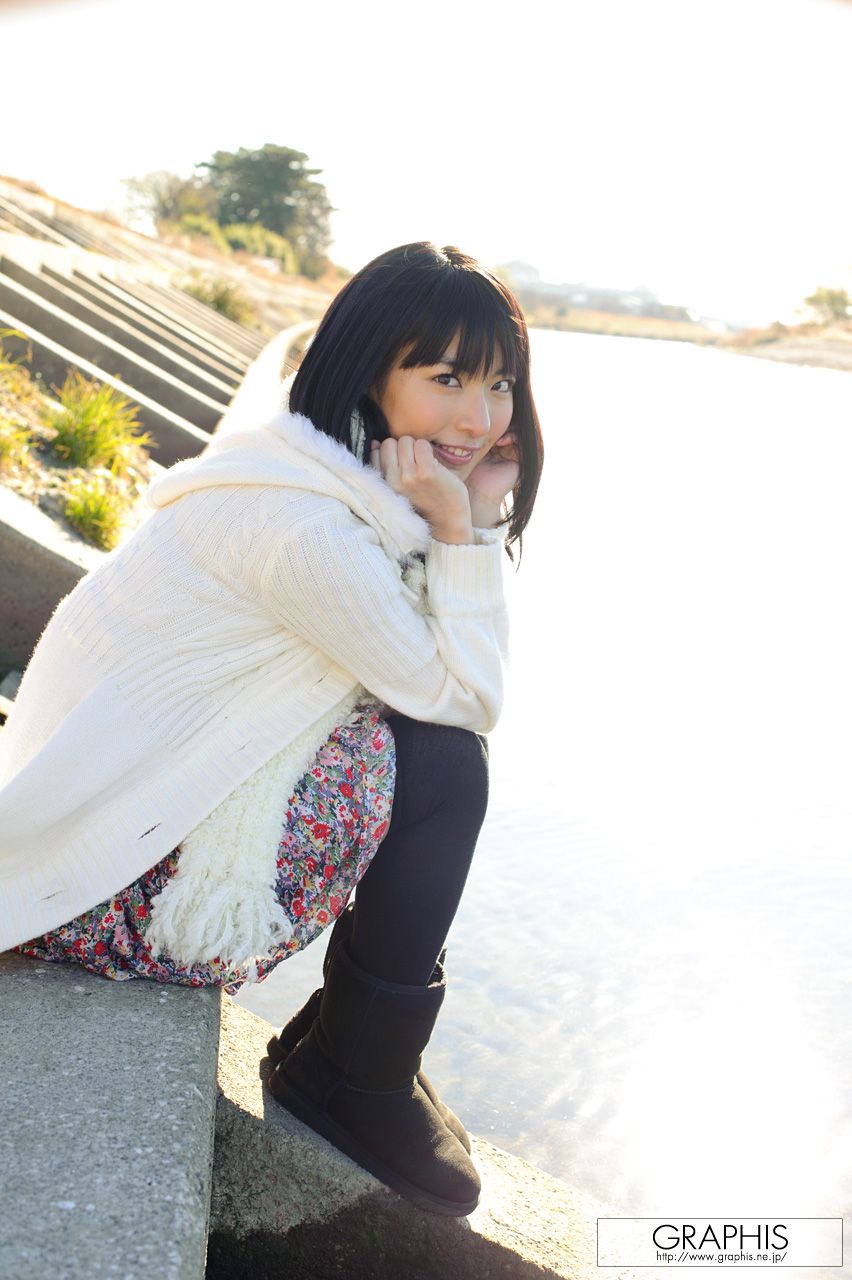 由爱可奈《Identity》 [Graphis] Gals_第1张