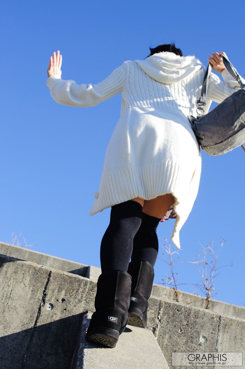 由爱可奈《Identity》 [Graphis] Gals_第2张