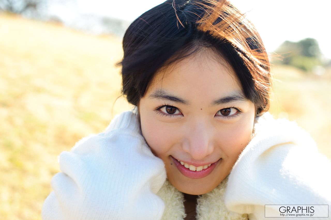 由爱可奈《Identity》 [Graphis] Gals_第3张