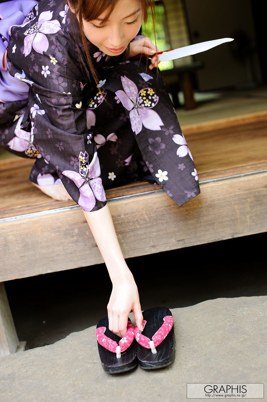 横山美雪《Blossoms》 [Graphis] Gals_第5张