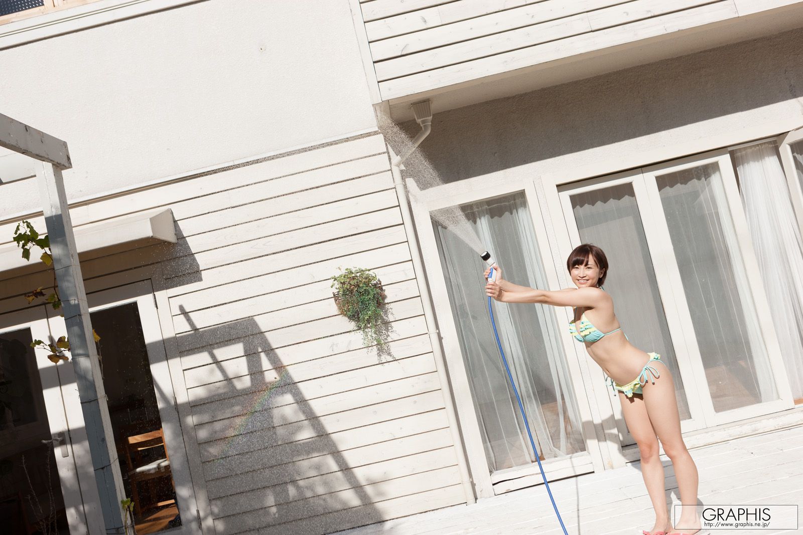 きみの歩美/君野步美 [Graphis] First Gravure 初脱ぎ娘_第1张