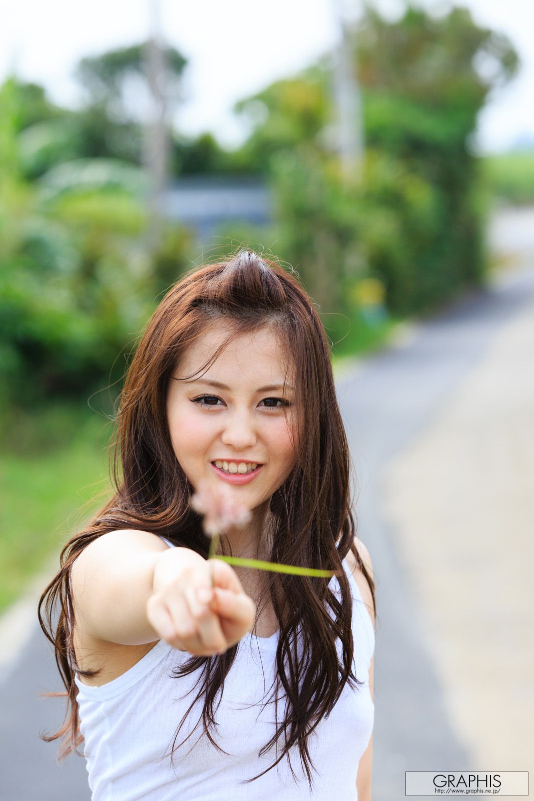 Beni Ito 伊东红 [Graphis] First Gravure 初脱ぎ娘_第2张