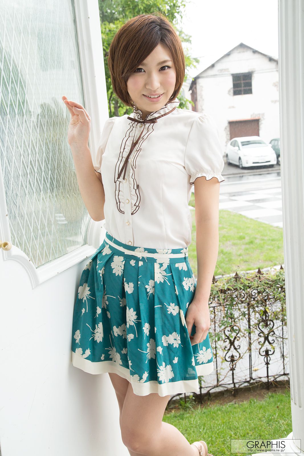 夏希みなみ/夏希南 [Graphis] First Gravure 初脱ぎ娘_第2张