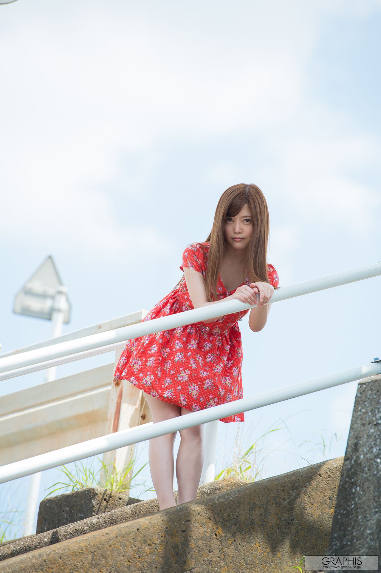 榊梨々亜/榊梨梨亚《Be shy》 [Graphis] Gals_第1张