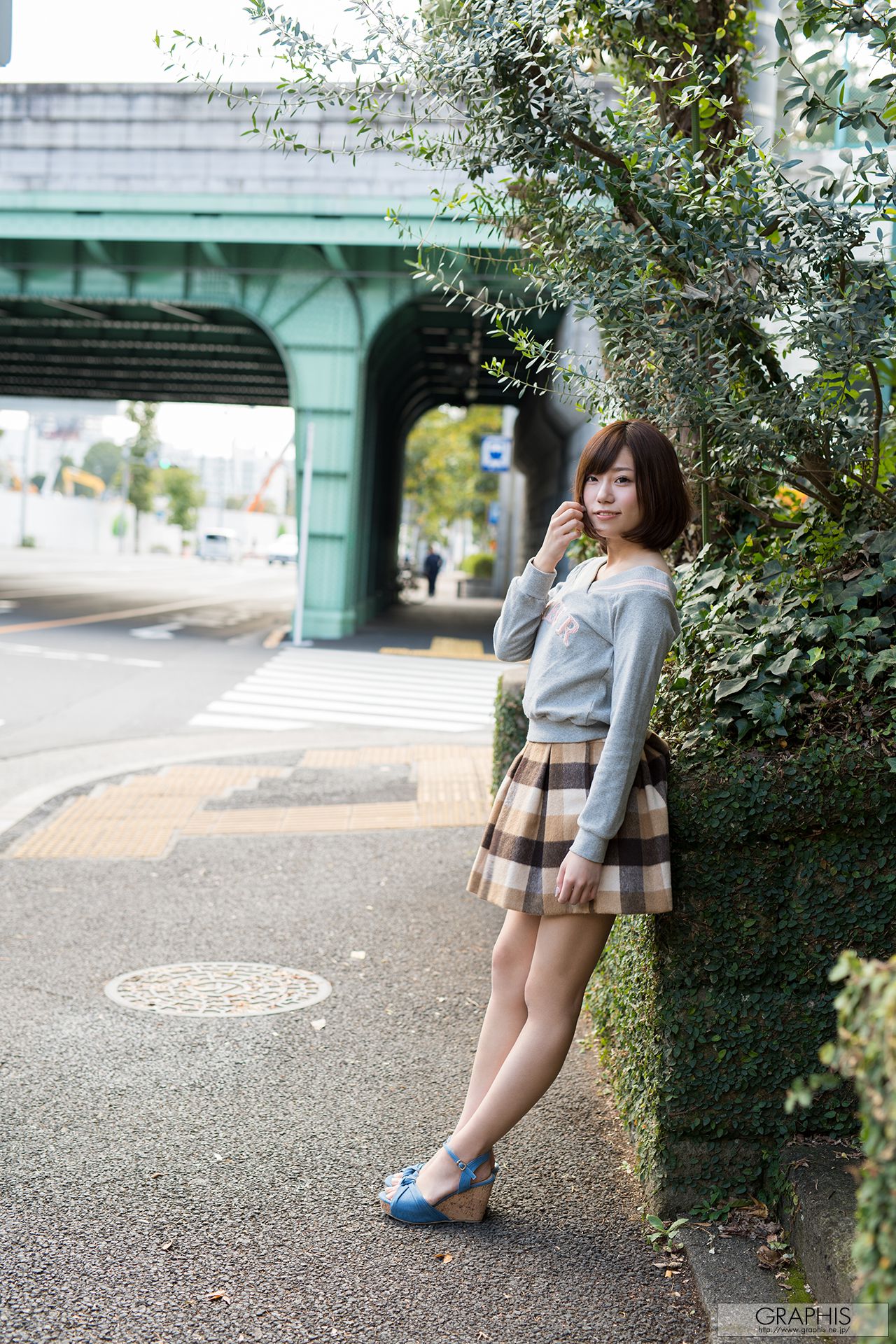 Tsubasa 翼 [Graphis] First Gravure 初脫ぎ娘_第1张