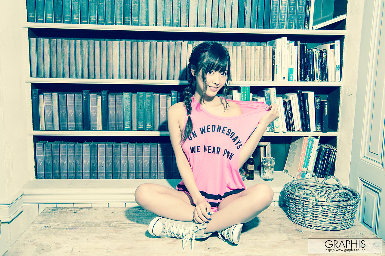 桃乃木かな Kana Momonogi [Graphis] Calender_第5张