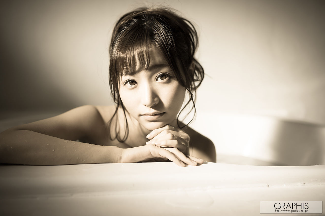 Moe Amatsuka 天使もえ [Graphis] Calender_第3张