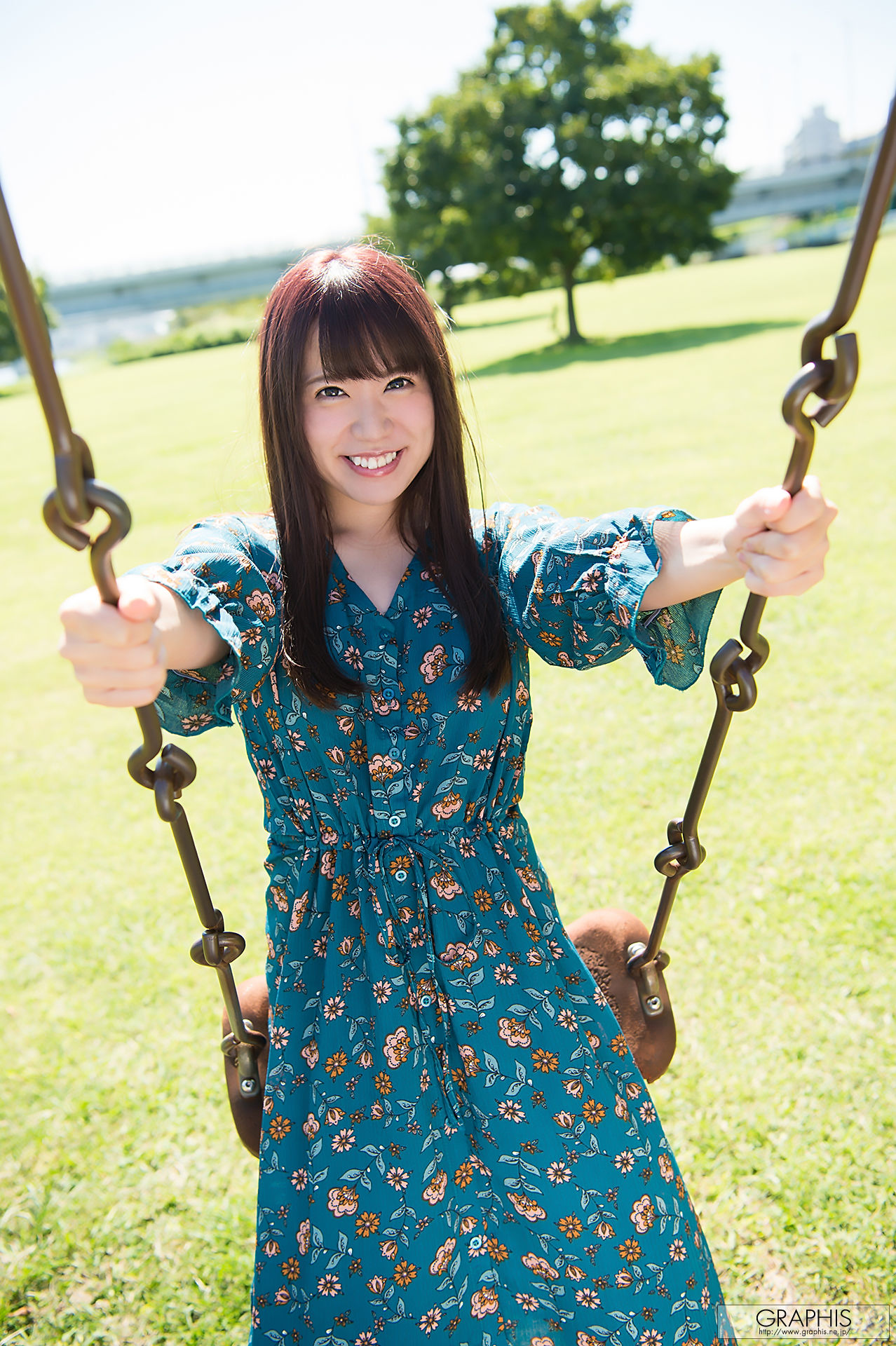 初美りん/初美铃《Look at me!》 [Graphis] Gals_第5张