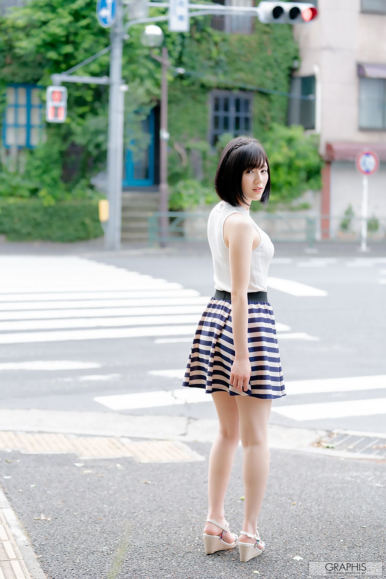 [Graphis] First Gravure 初脱ぎ娘 No.165 Remu Suzumori 涼森れむ_第1张