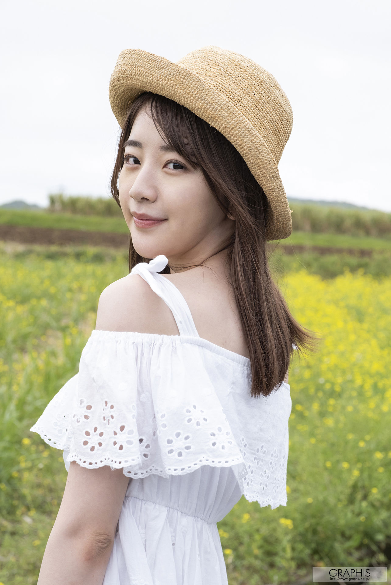 [Graphis Gals] NO.554 Mirei Uno 宇野みれい Curvaceous!_第2张