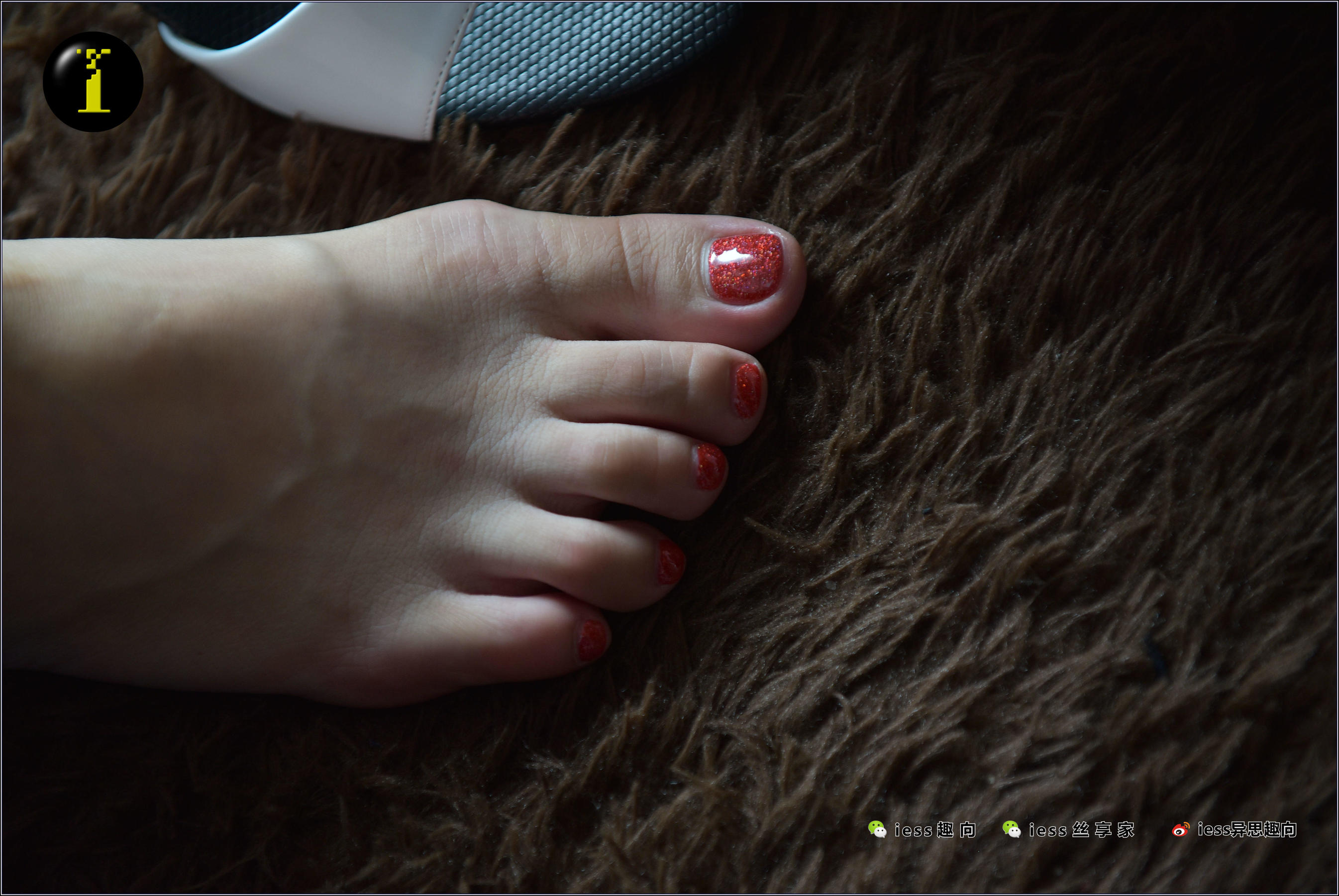 [IESS普惠集] 025 模特珊珊 《脱袜三合一》_第4张