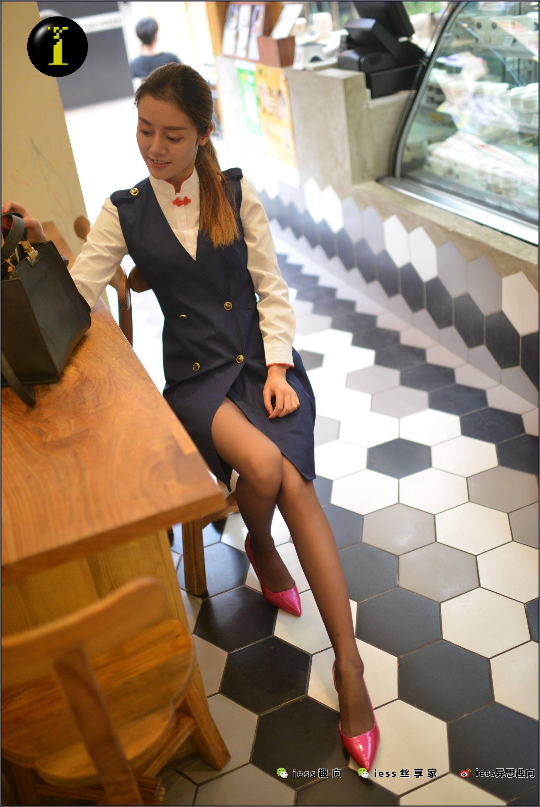 [IESS普惠集] 032 模特晶晶 《路遇晶姐黑丝》_第5张