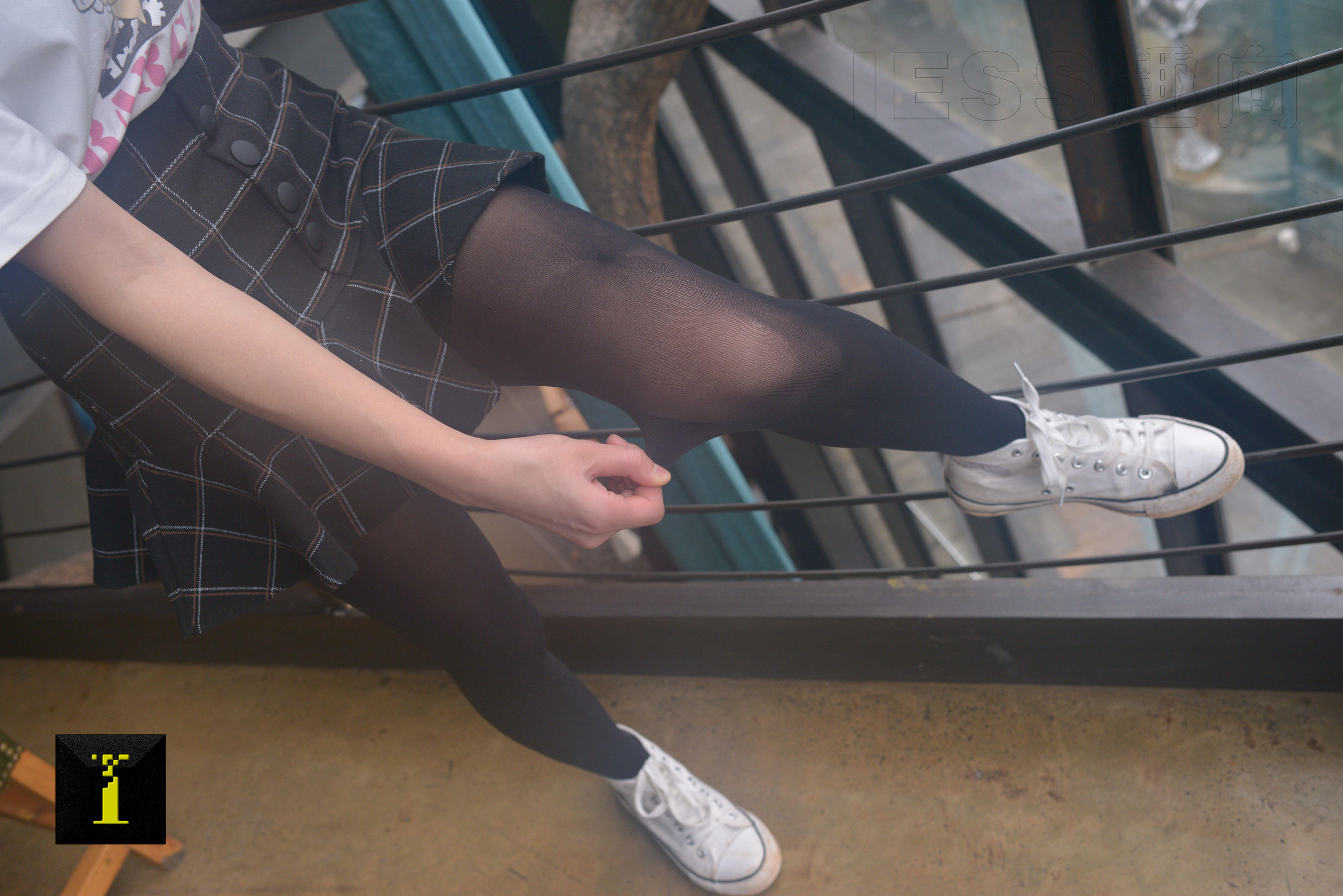 [IESS普惠集] 051 模特妹妹琪琪 《妹妹的80D（1）》_第1张