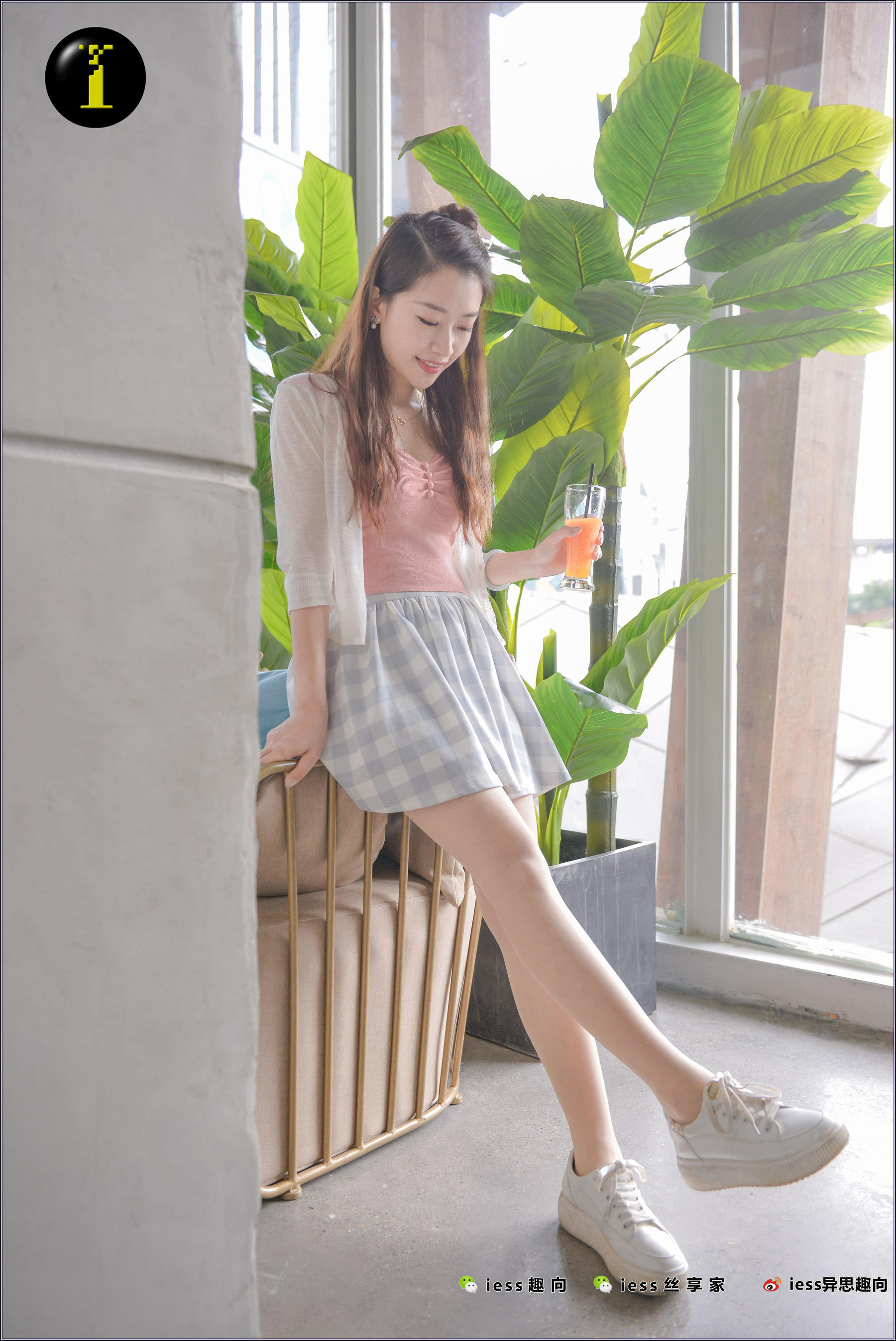 [IESS普惠集] 074 模特小捷 《小捷的小白鞋 》_第5张