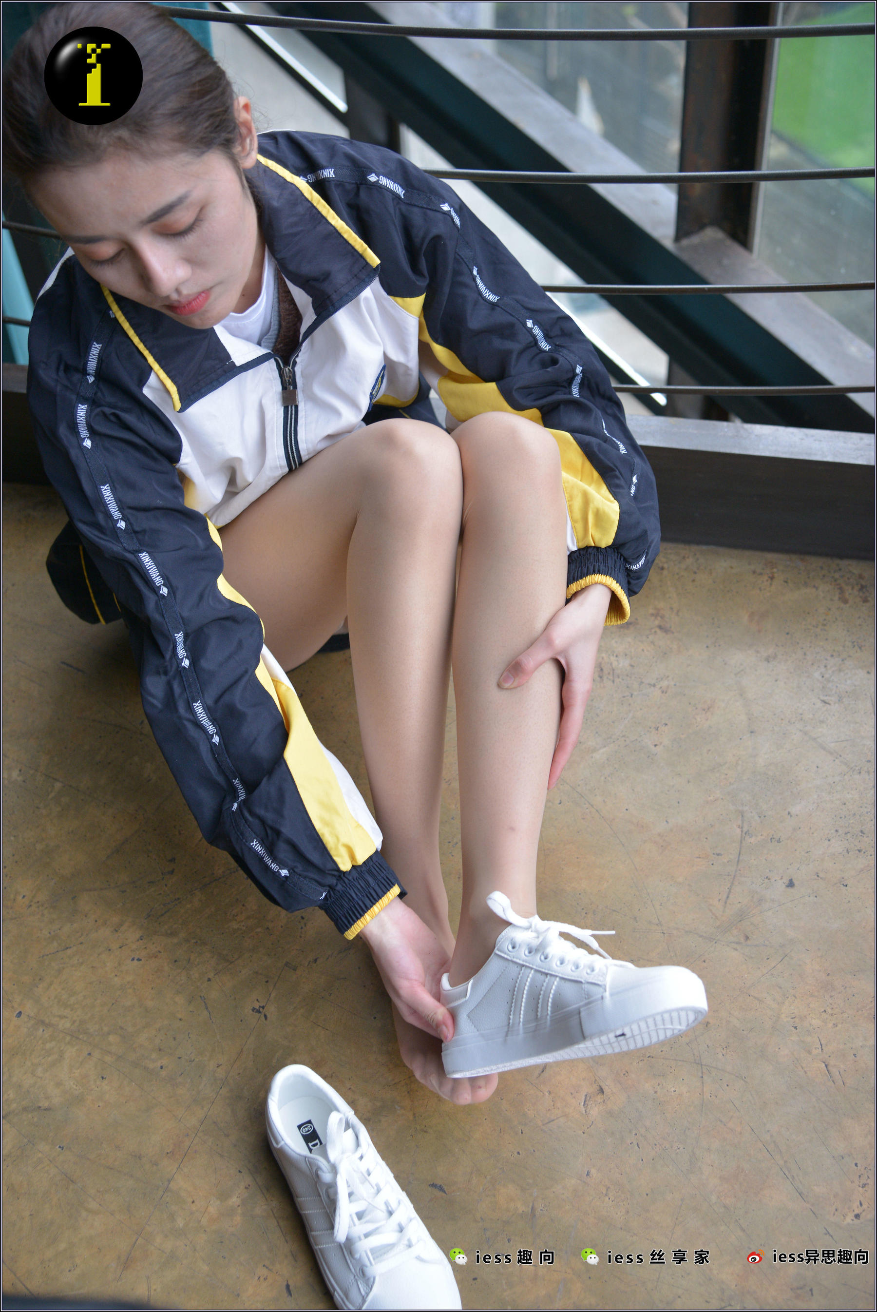 [IESS普惠集] 087 模特晶晶 《我的小白鞋趣向(特写)》_第3张