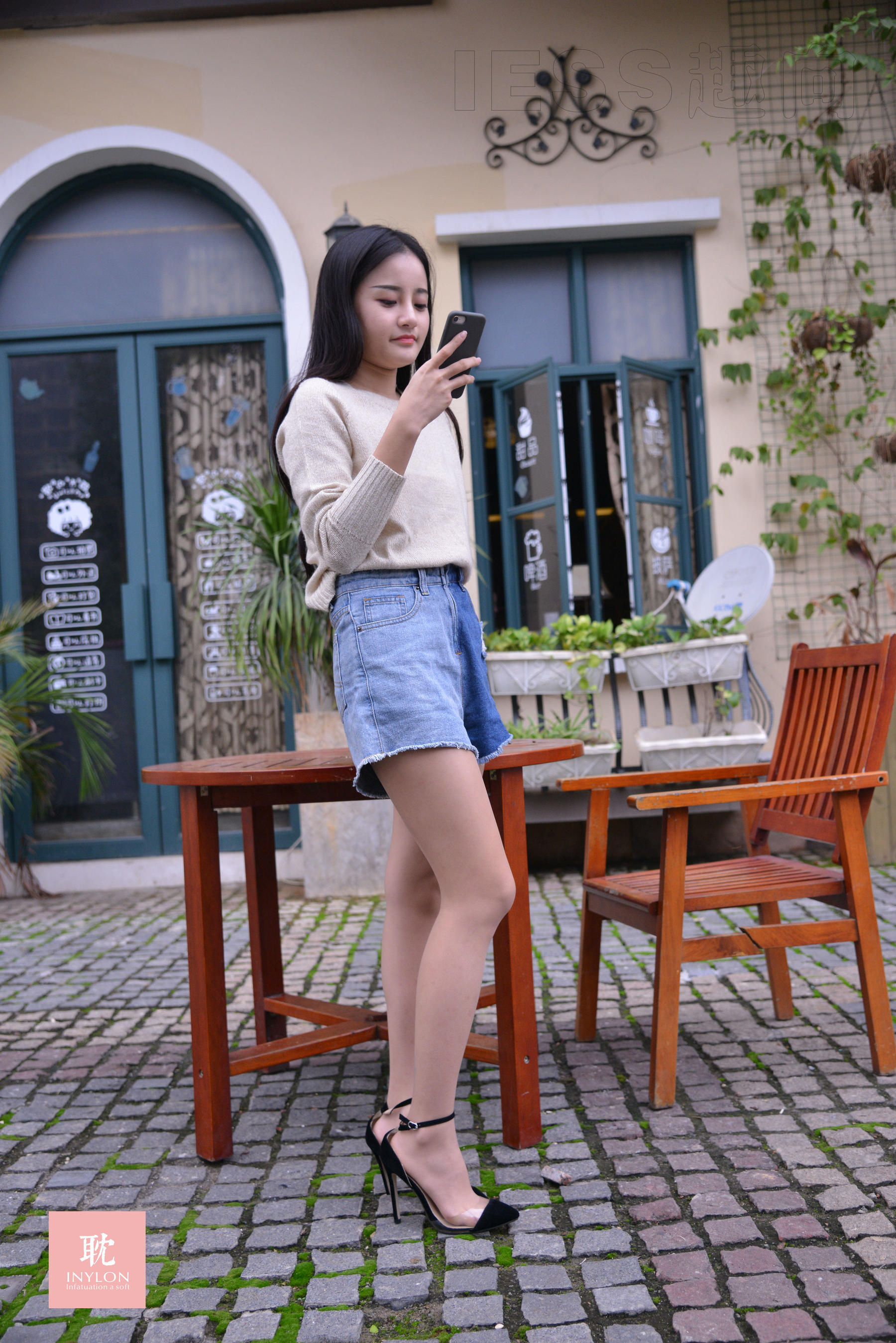 [IESS普惠集] 101 模特诗琪 《路遇手机上瘾小姐姐》_第3张