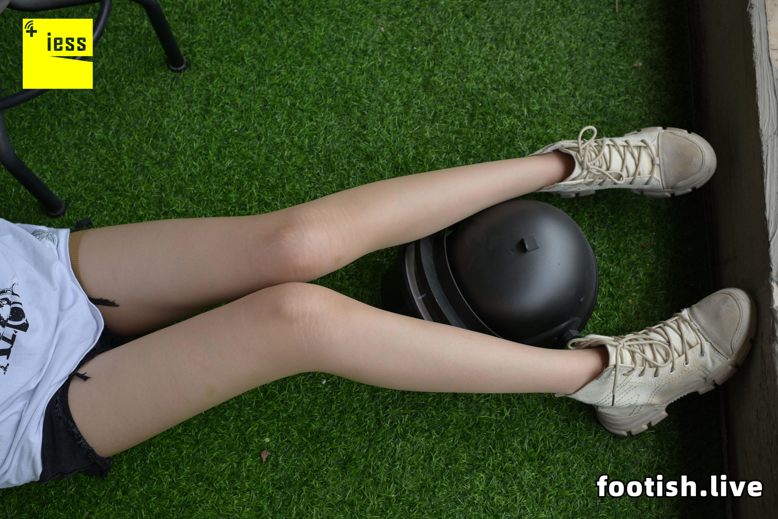 [IESS普惠集] 169 模特腿霸 《腿霸的一组日常随拍》_第1张