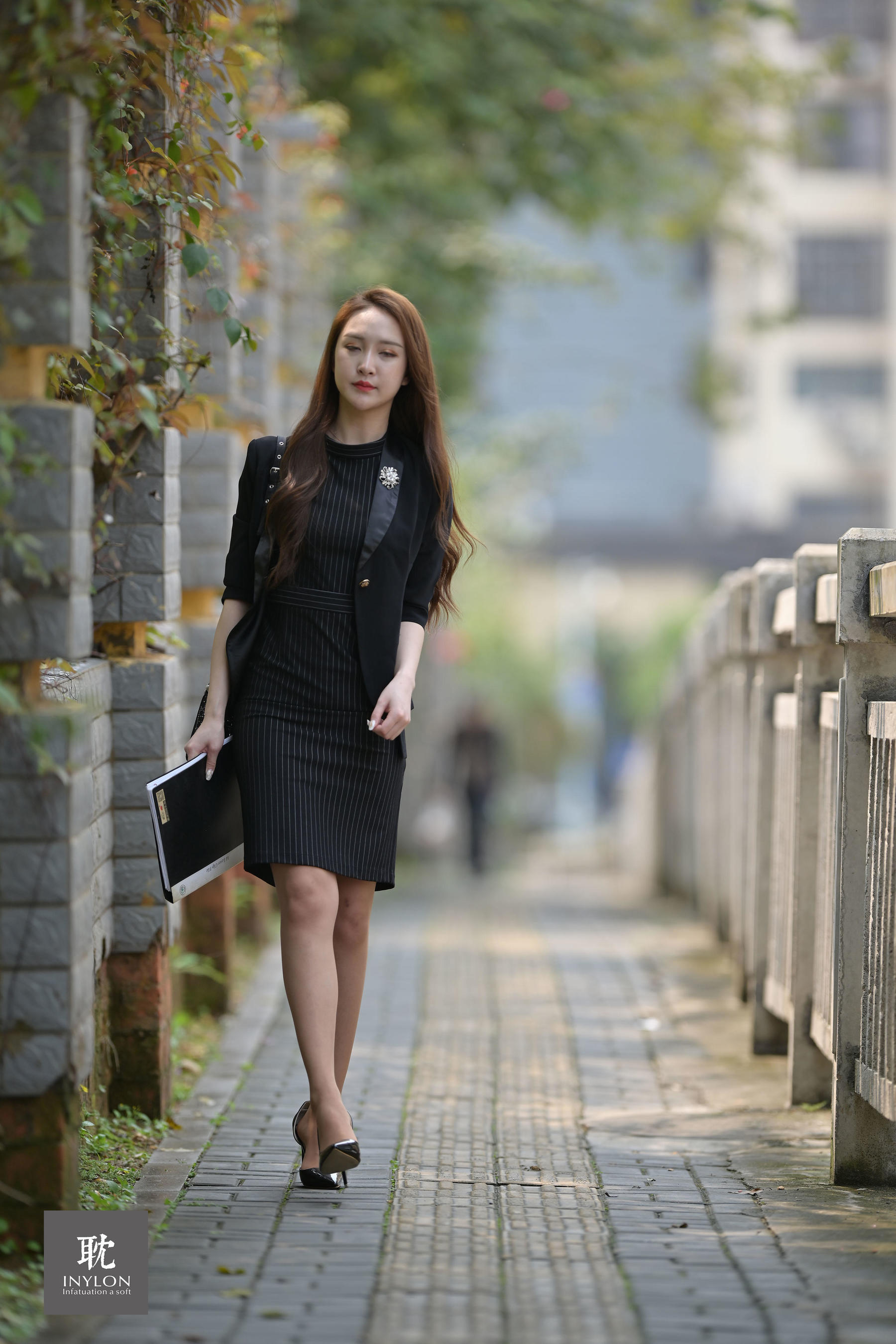 [IESS普惠集] 177 模特云芝 《跟拍上班的云芝》_第5张