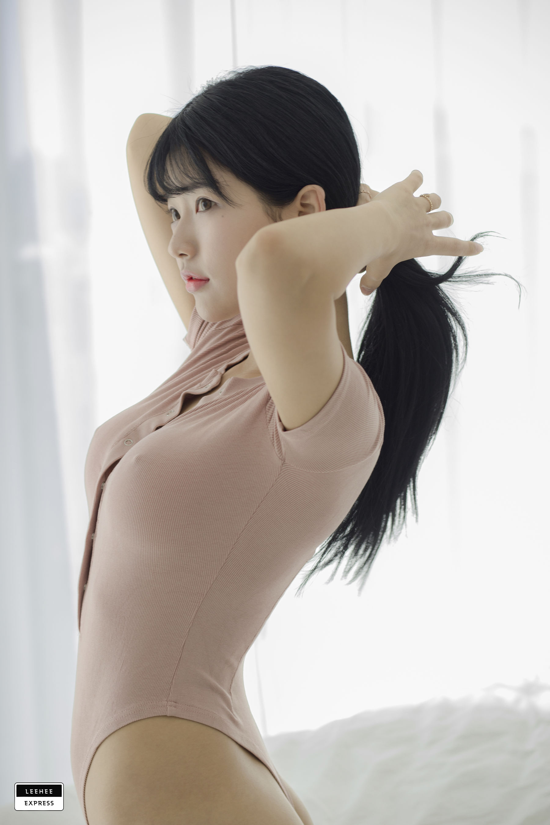 [LEEHEE EXPRESS] LEND-004 - U.Hwa_第1张