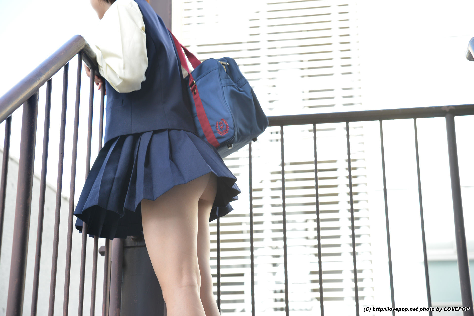 [LovePop] 笹山りん《校服诱惑》_第1张