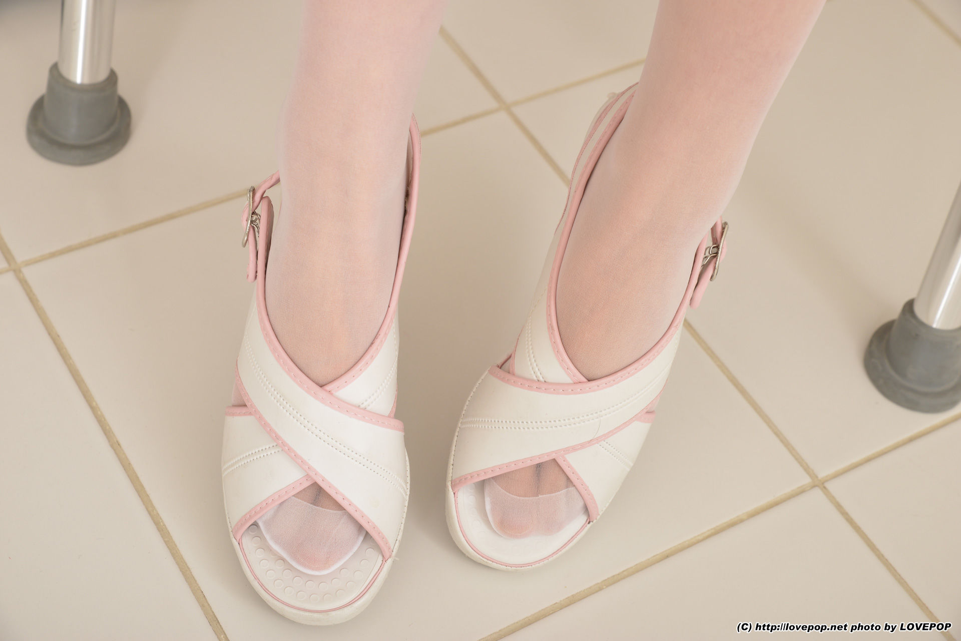 [LovePop] Sora Shiina 泉水蒼空《小护士》 Set05_第2张