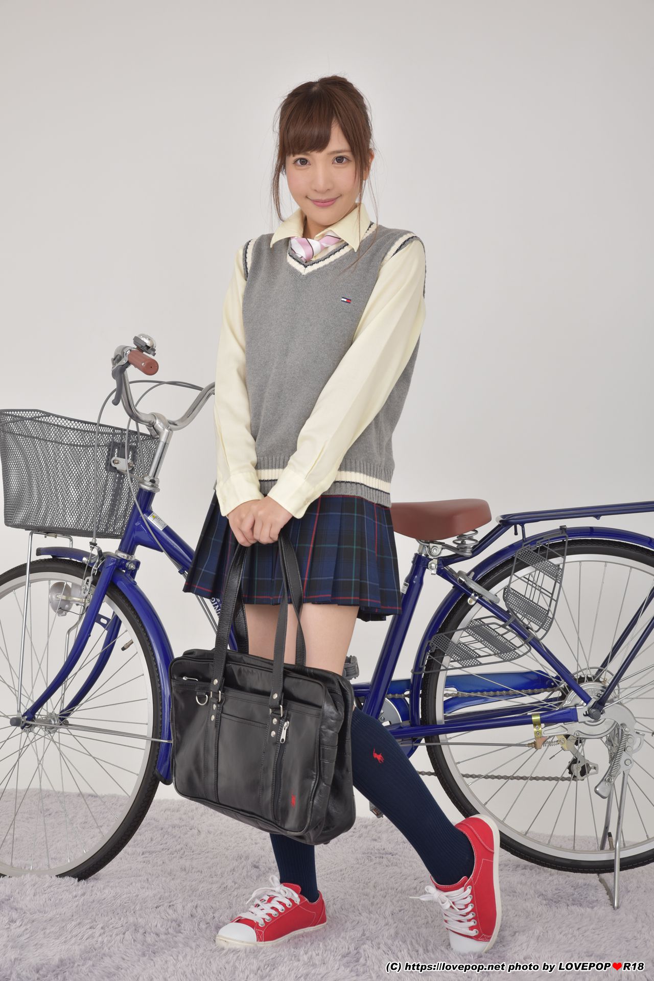 [LOVEPOP] Ayami Shionogi 汐乃木あやみ Photoset 04_第1张