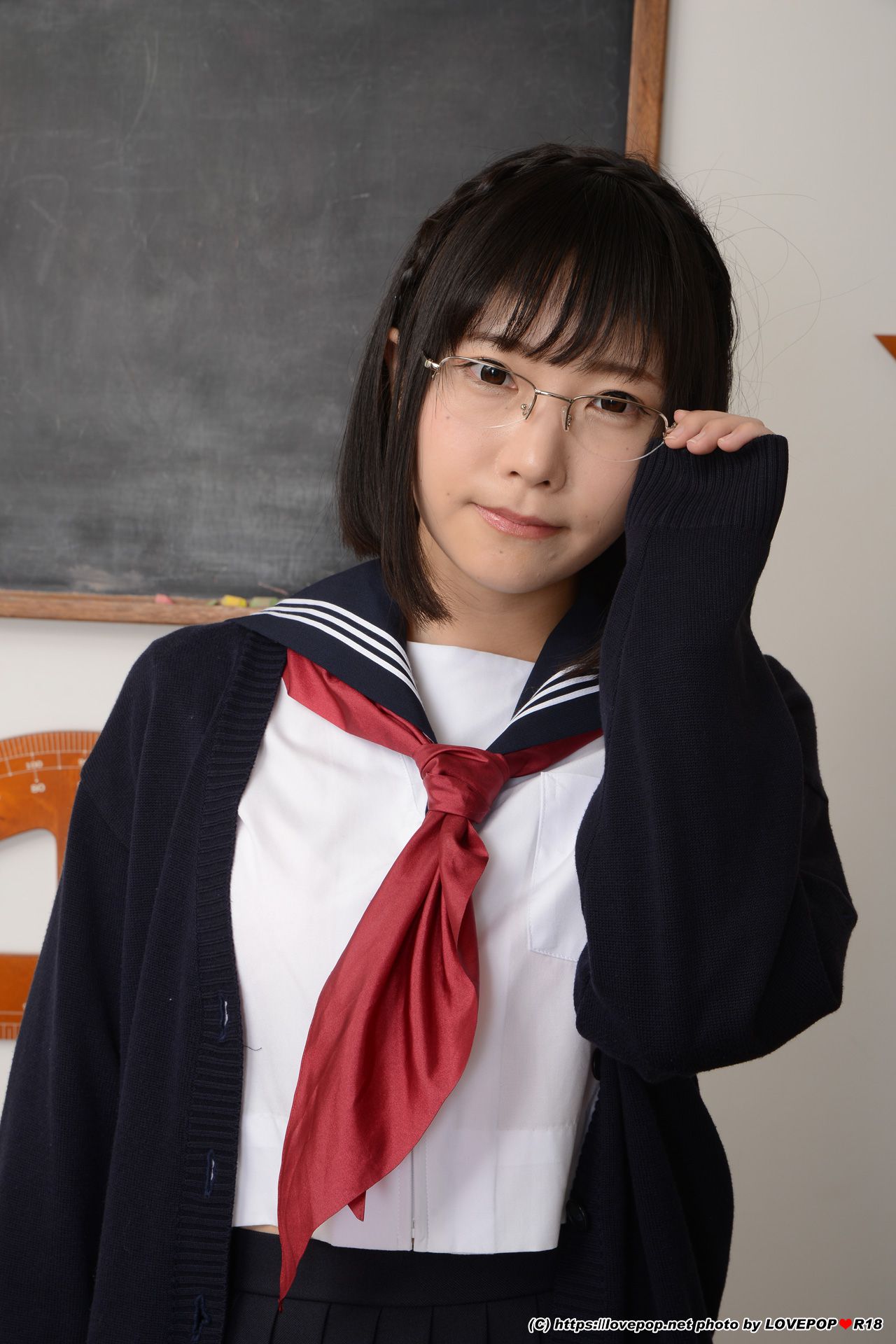 [LOVEPOP] Yui Shirasaka 白坂有以 Photoset 01_第3张