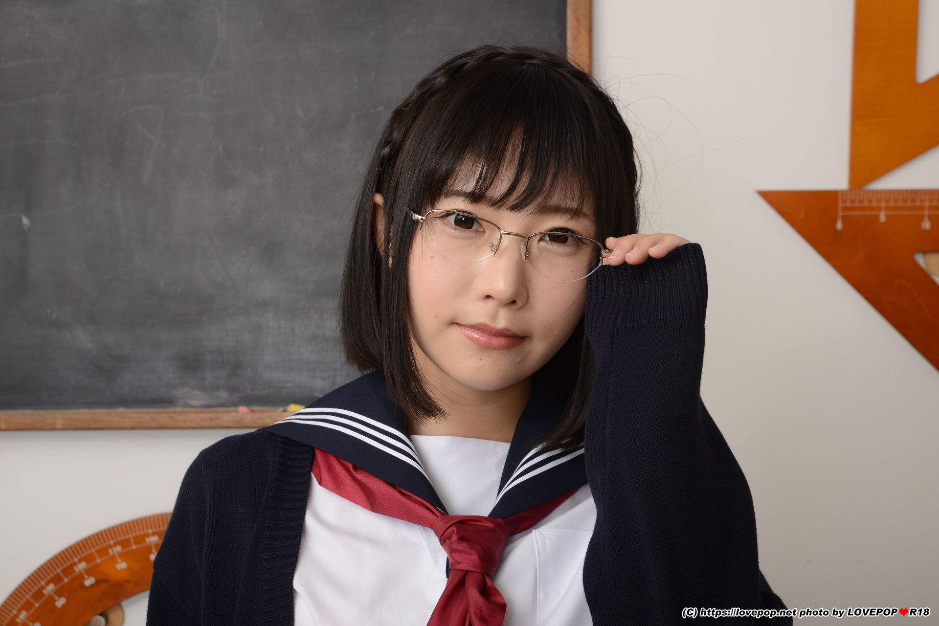 [LOVEPOP] Yui Shirasaka 白坂有以 Photoset 01_第4张