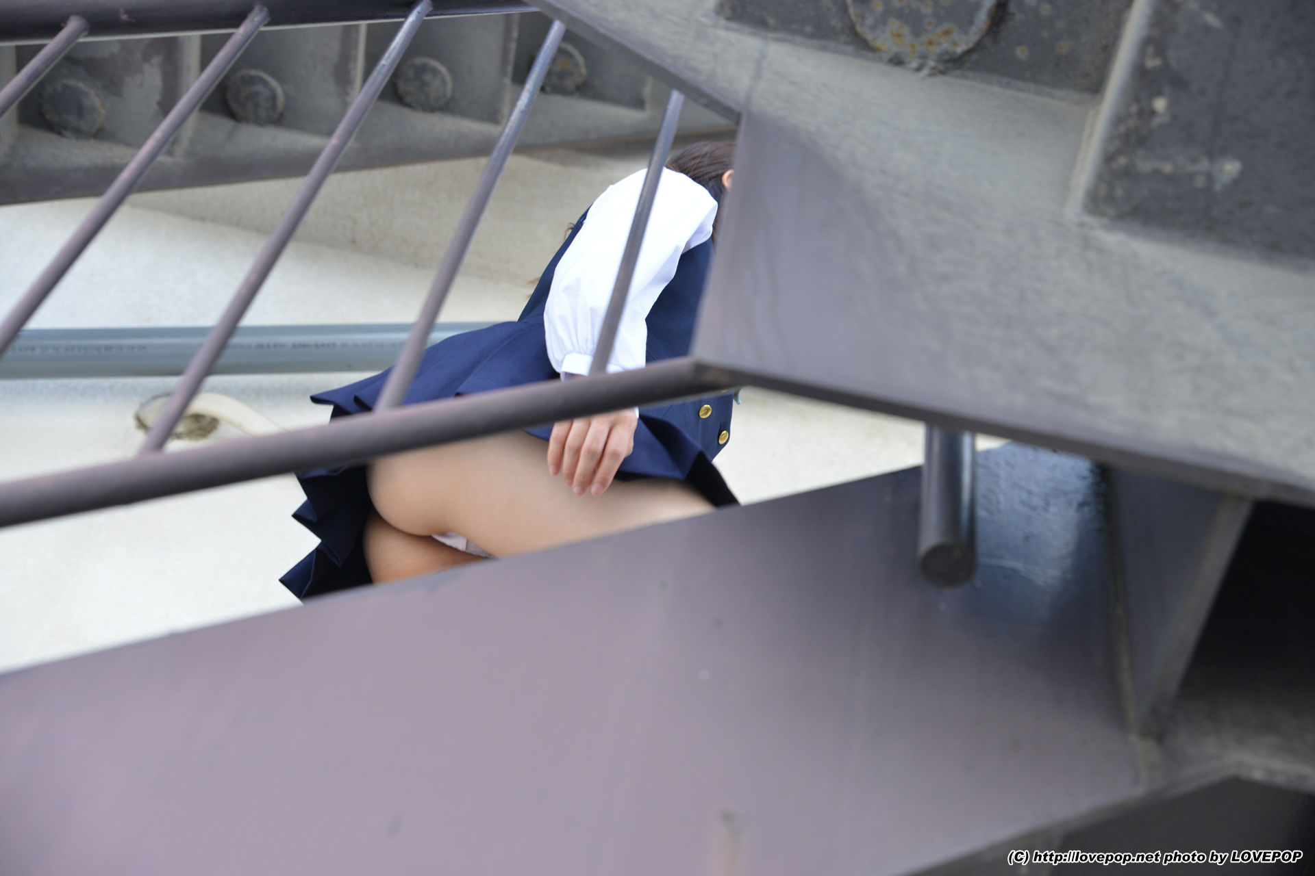 [LOVEPOP] Yamaguchi Ayaka 山口彩加 Stairway Voyeur T-back! ! Uniform vest - PPV_第2张