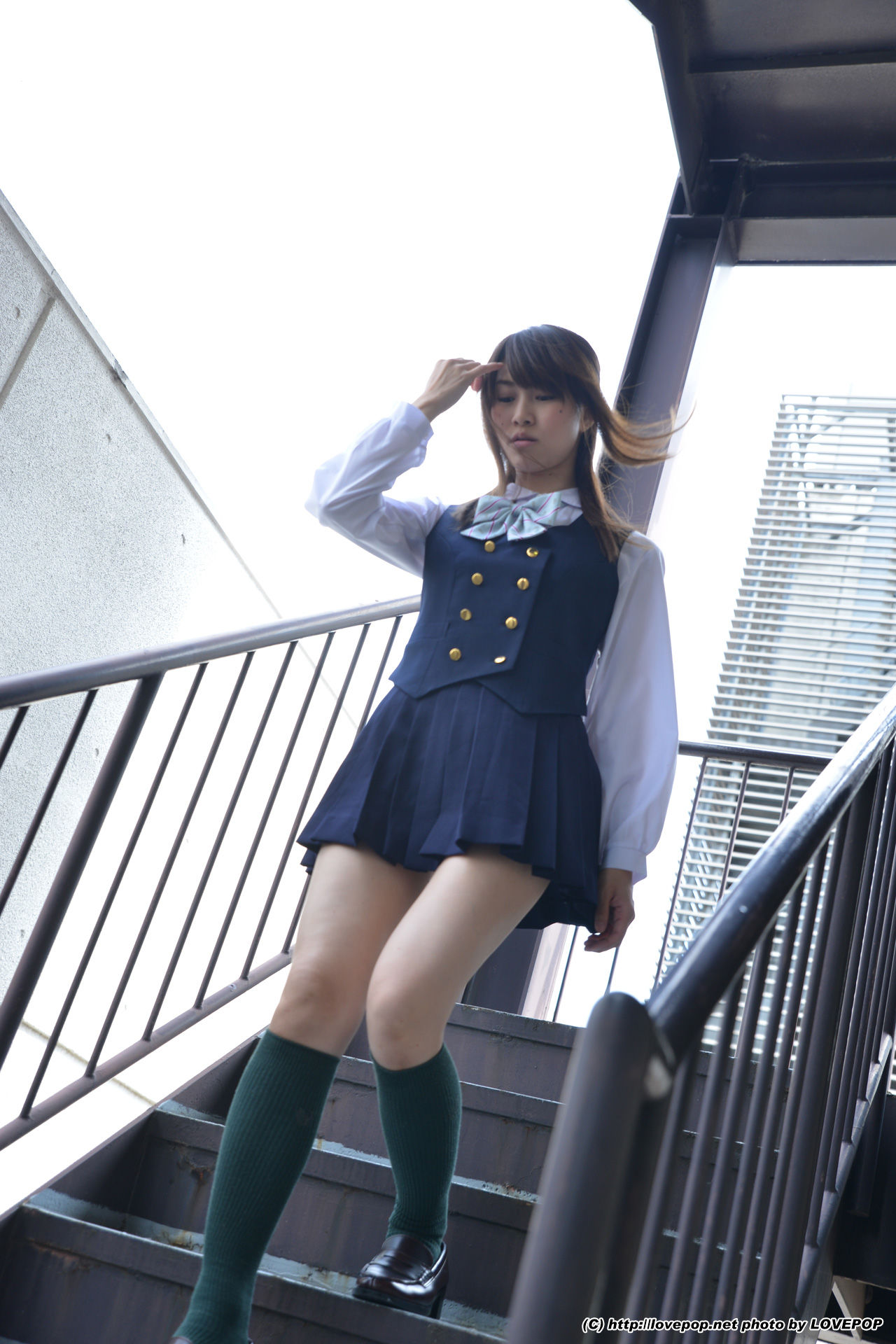 [LOVEPOP] Yamaguchi Ayaka 山口彩加 Stairway Voyeur T-back! ! Uniform vest - PPV_第4张