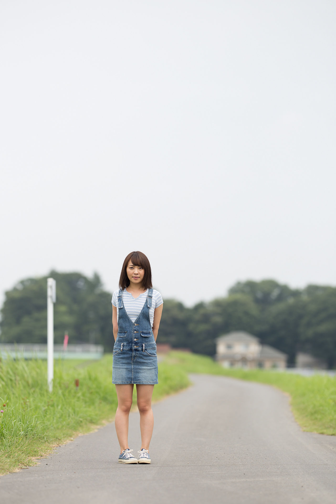 前園まみこ《牛仔裙诱惑+比基尼》 [Minisuka.tv]_第1张