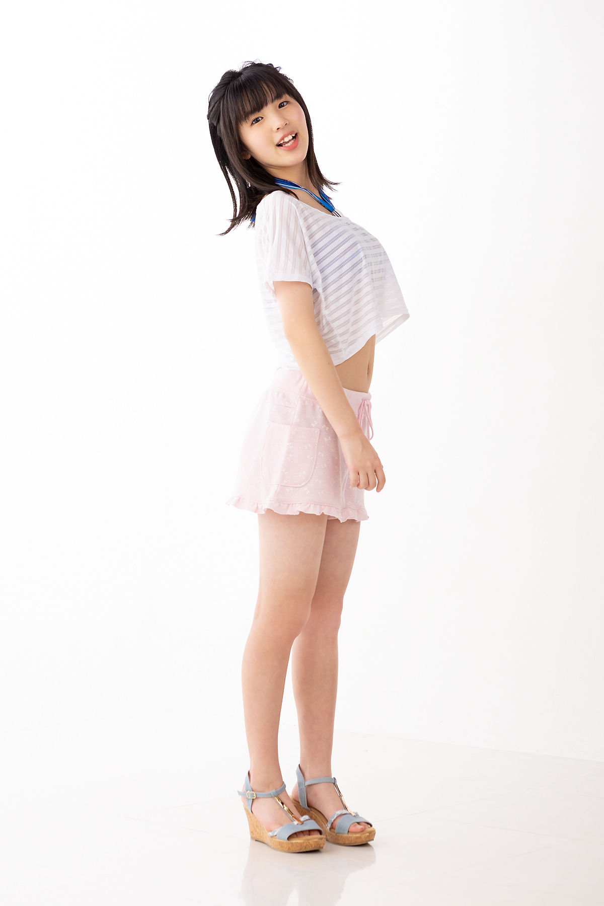 [Minisuka.tv] Ami Manabe 眞辺あみ - Fresh-idol Gallery 59_第2张